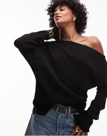 off the shoulder knitted top in black