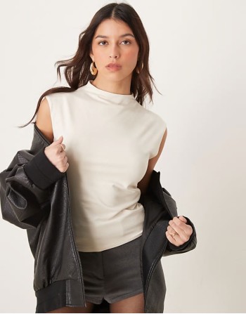 high neck sveless top in grey