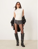high neck sveless top in grey