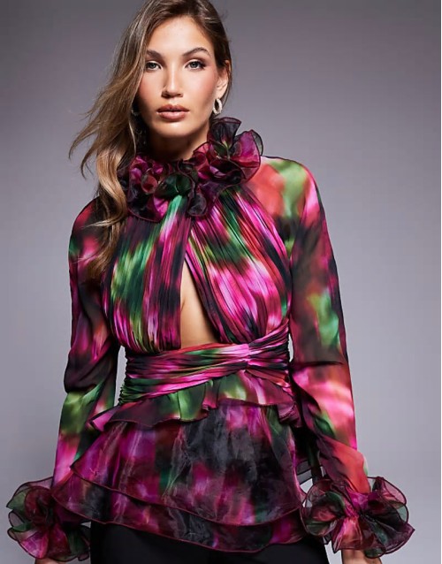 organza long sve exaggerated ruffle top in blurred floral